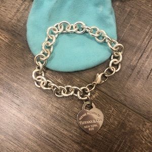 Tiffany & Co. Return to Tiffany Heart Tag Bracelet